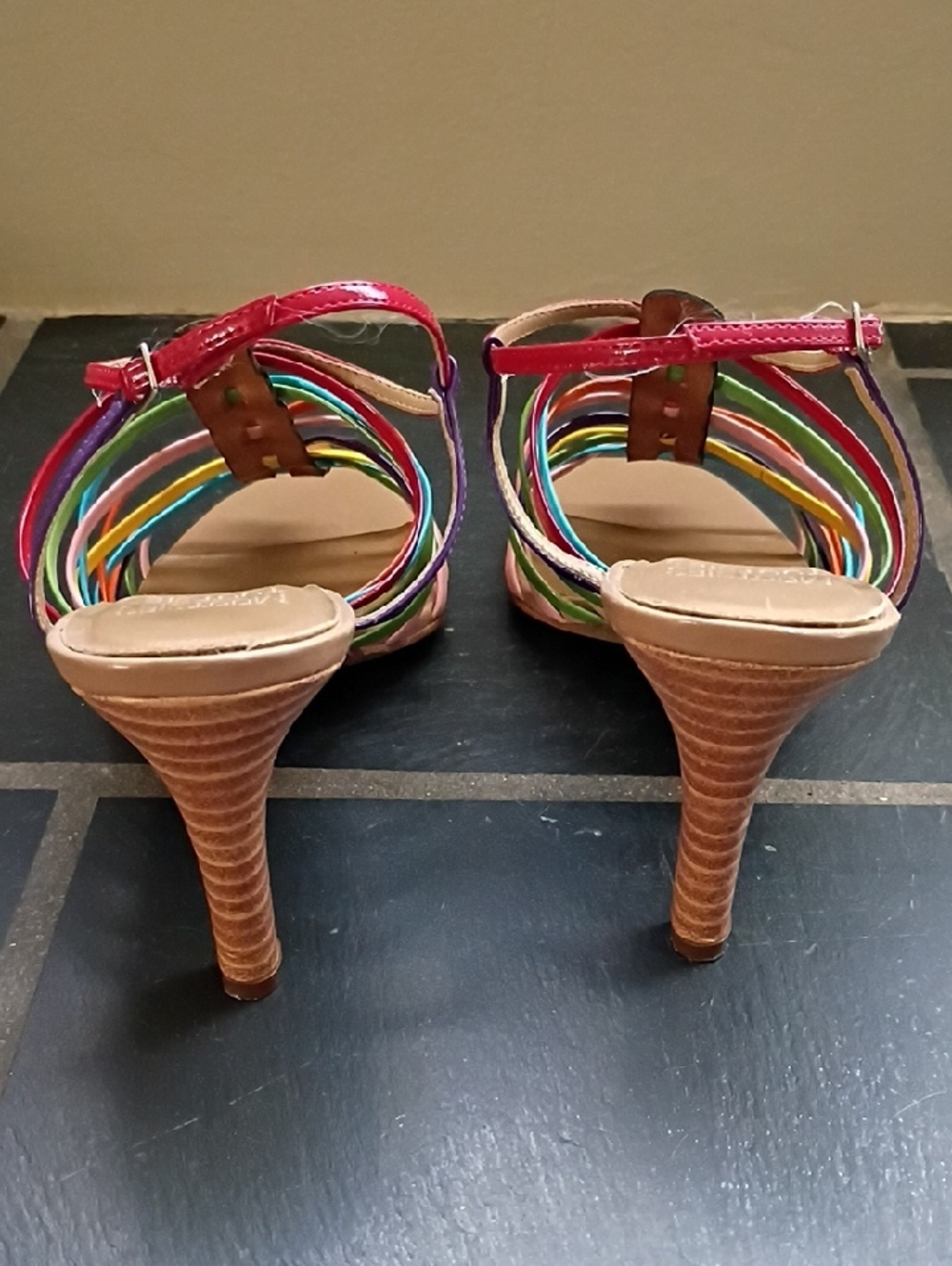Mootsies Tootsies women’s sandal Rainbow Strappy Heeled dressy open toe sz 7 - Picture 6 of 8